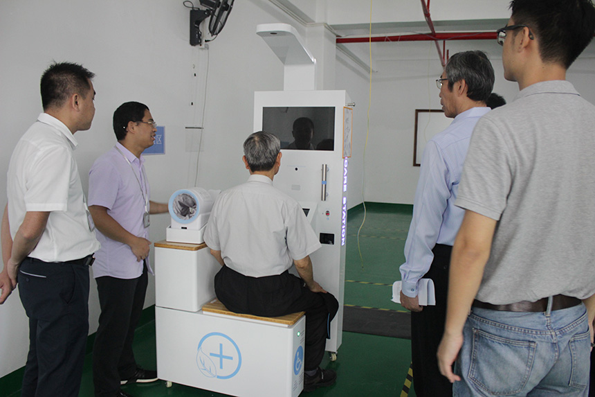  臺(tái)灣應(yīng)急協(xié)會(huì)唐云明總會(huì)長(zhǎng)、三航工業(yè)技術(shù)研究院楊金銘院長(zhǎng)一行蒞臨旭子科技指導(dǎo)工作 